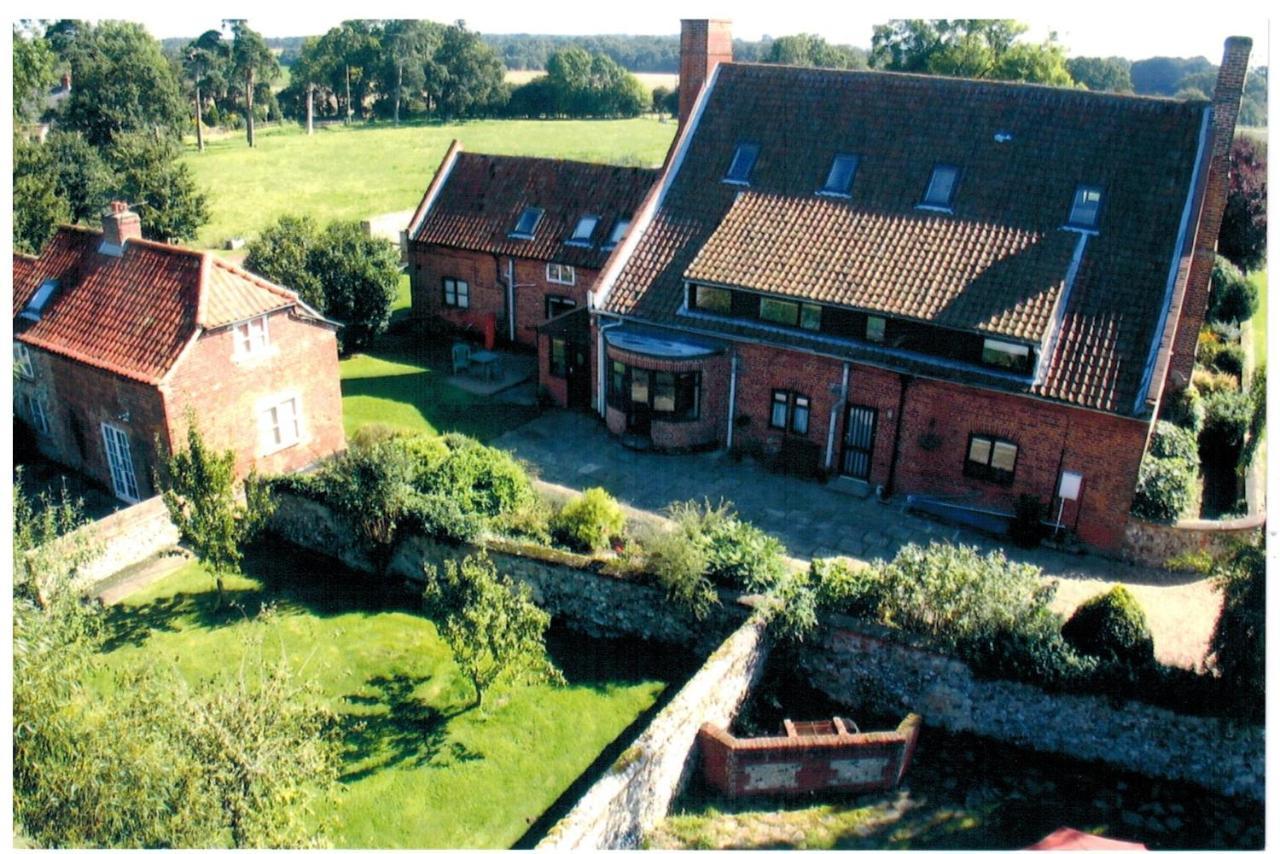 Dairy Cottage Cockley Cley Extérieur photo